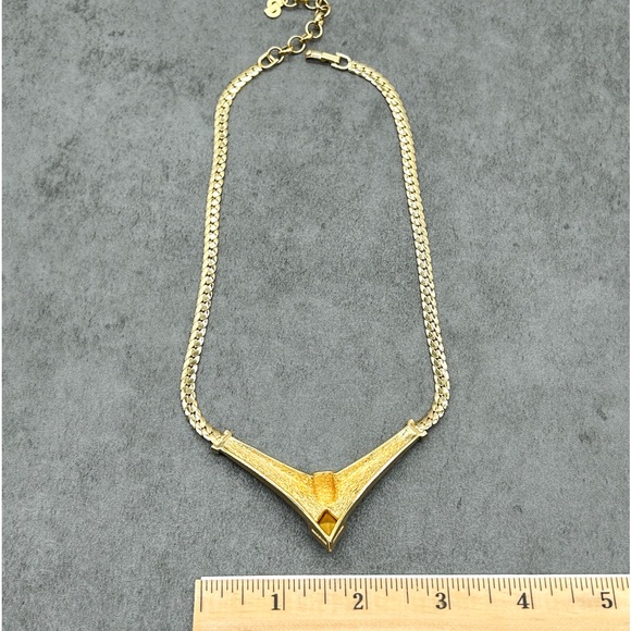 Authentic Vintage Christian Dior Gold Tone  Blue Rhinestone Crystal Necklace 16” - Picture 13 of 15